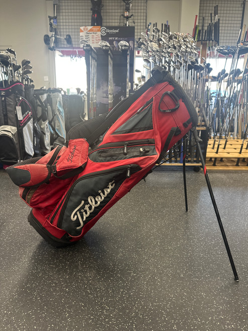 Vist Large View of Product Image Which is Used Titleist STADRY Mens Stand Bag Red
