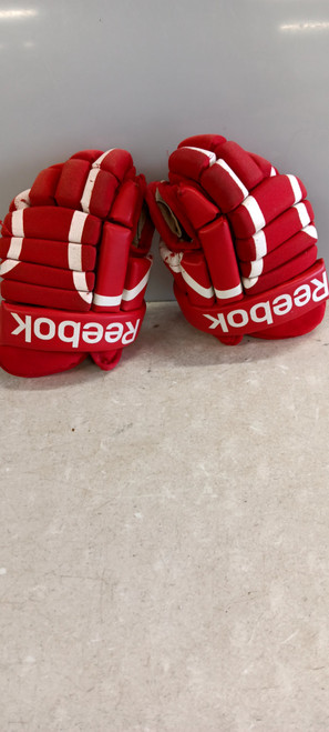 Vist Large View of Product Image Which is Used Reebok SC87 10 GLOVES Youth Gloves Red 9"