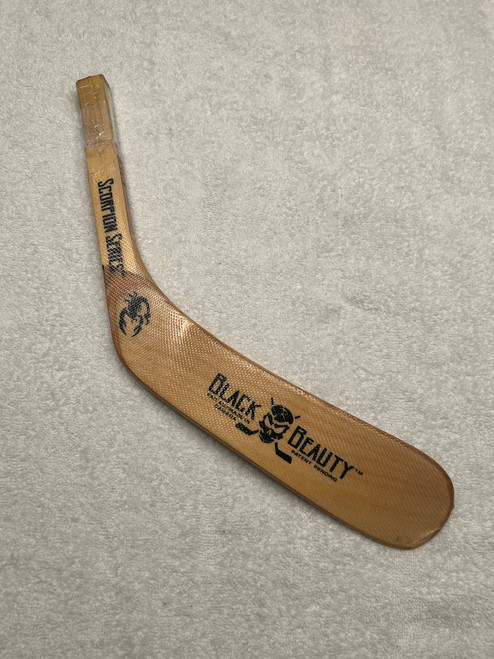 Vist Large View of Product Image Which is BLACK BEAUTY SCORPION SERIES SENIOR RH HOCKEY STICK BLADE BB21 L4.5