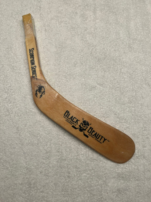 Vist Large View of Product Image Which is BLACK BEAUTY SCORPION SERIES SENIOR RH HOCKEY STICK BLADE BB21 L4.5