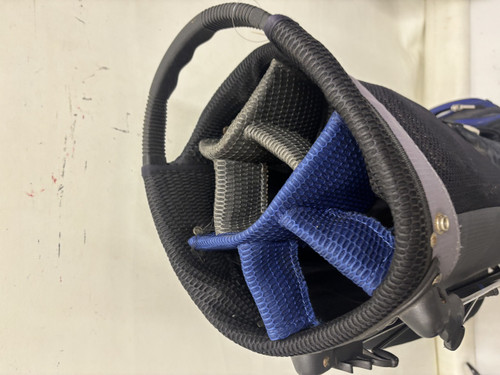 Vist Large View of Product Image Which is Used Maxfli 4.0 SERIES Mens Stand Bag Royal Blue