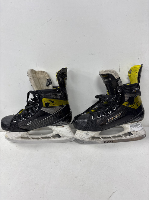 Vist Large View of Product Image Which is Used Bauer SUPREME 3S Intermediate Hockey Skate Intermediate 5.5