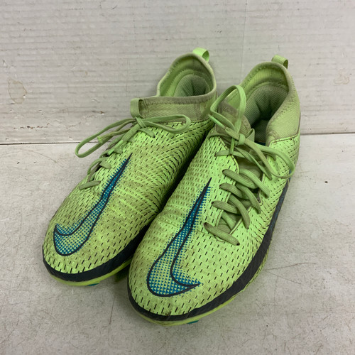 Vist Large View of Product Image Which is Used Nike Soccer Cleats Kelly green Junior 05.5