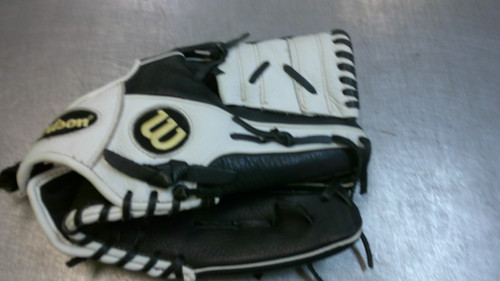 Vist Large View of Product Image Which is Used Wilson A500 BB/SB Glove RH Throw White 12"