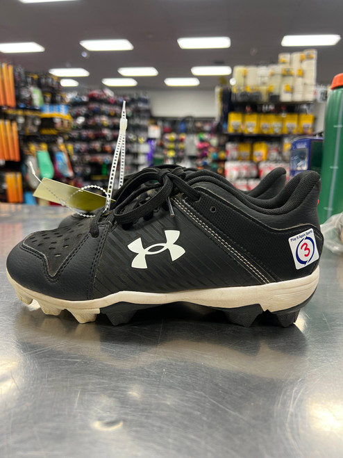 Vist Large View of Product Image Which is Used Under Armour LEADOFF BB/SB Cleats Black Junior 03