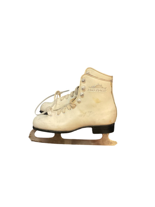 Vist Large View of Product Image Which is Used Lake Placid SOFTBOOT SZ 1 Girls Softboot Skate White Junior 01