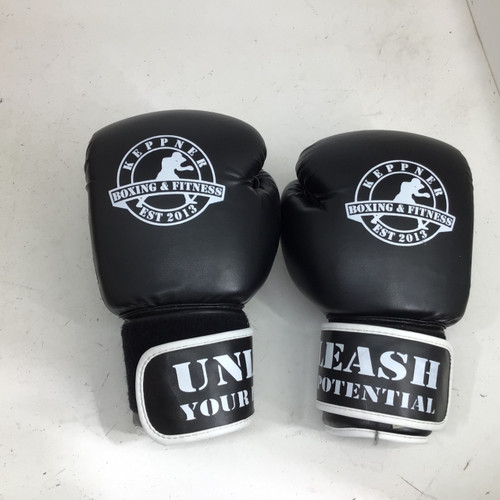 Vist Large View of Product Image Which is Used 16 OZ BOXING GLOVES Boxing Gloves Black Senior