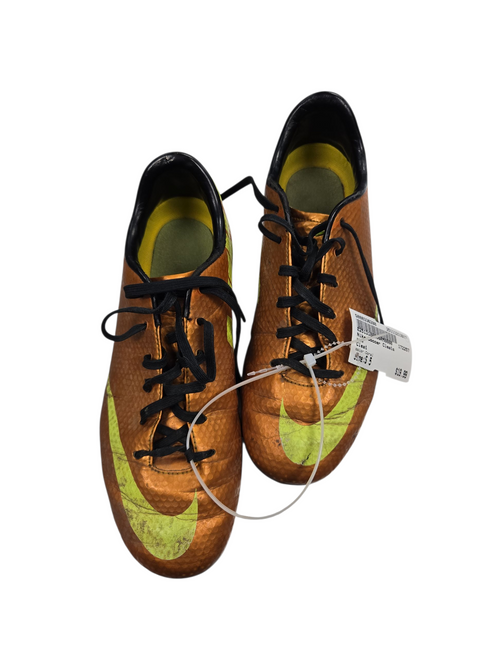 Vist Large View of Product Image Which is Used Nike Soccer Cleats Coral Senior 5