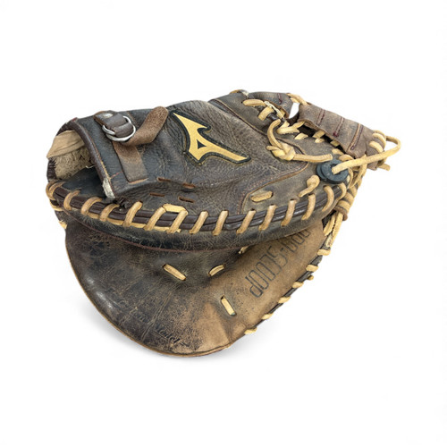 Vist Large View of Product Image Which is Used Mizuno GXC 90 BB/SB Catchers RH Throw Brown 33 1/2"