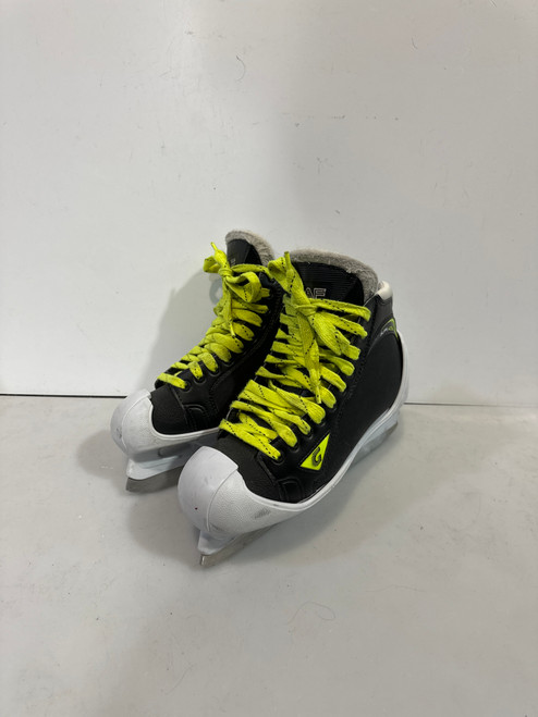 Vist Large View of Product Image Which is Used Graf SUPRA G5500 SZ 8 Senior Goalie Skate Senior 8