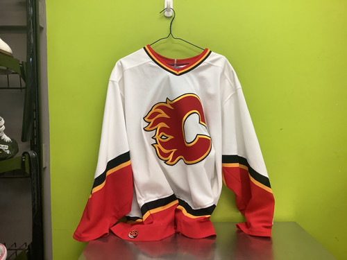 Vist Large View of Product Image Which is Used CCM Hockey Uniform White LG