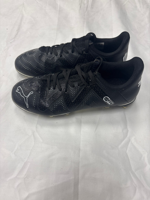 Vist Large View of Product Image Which is Used Puma Soccer Cleats Black Junior 02