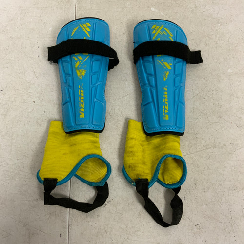 Vist Large View of Product Image Which is Used Vizari Soccer Shin Guards Adult Royal Blue Senior