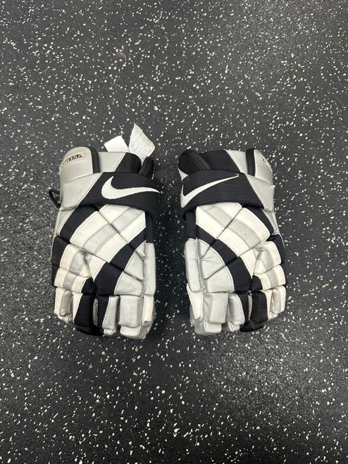 Vist Large View of Product Image Which is Used Nike VANDAL Lacrosse Gloves Mens Grey 12"