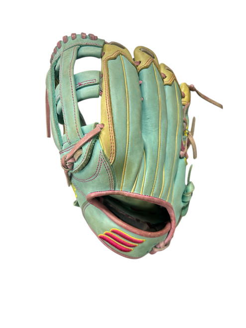 Vist Large View of Product Image Which is Used EMERY PROFESSIONAL EDGE SERIES BB/SB Glove LH Throw Sky Blue 12 3/4"