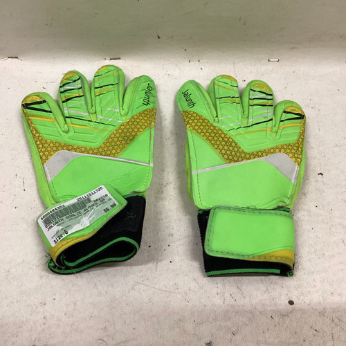 Vist Large View of Product Image Which is Used JALUNTH GOALIE GLOVES SM Soccer Goalie Gloves Green 6