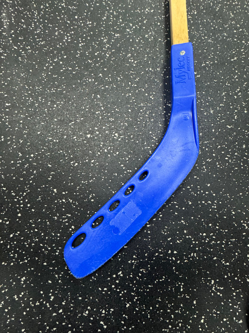 Vist Large View of Product Image Which is Used Mylec PRO-CURVE Junior Wood Right