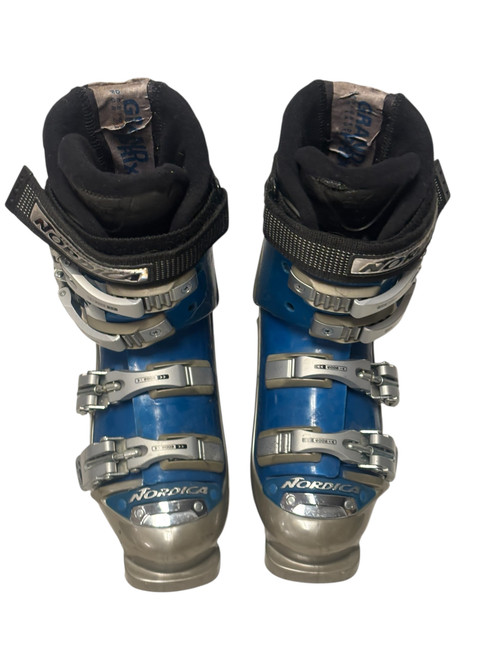 Vist Large View of Product Image Which is Used Nordica GRAND PRIX Boys Ski Boot 235 MP - J05.5 - W06.5