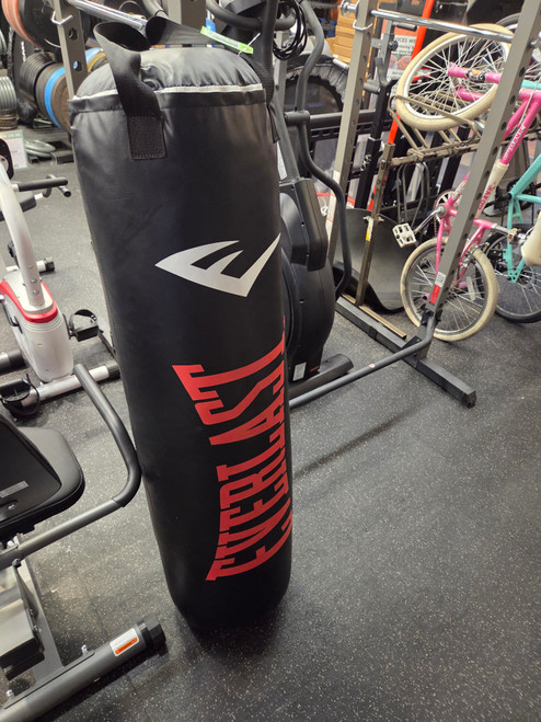 Vist Large View of Product Image Which is Used Everlast 100LB HEAVY BAG Boxing Heavy Bag Black 100 lb