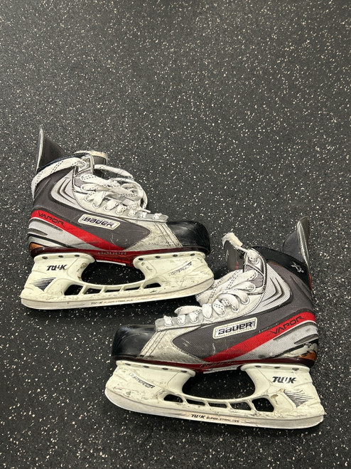Vist Large View of Product Image Which is Used Bauer VAPOR X3.0 Senior Hockey Skate Senior 10