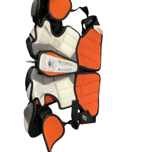 Vist Large View of Product Image Which is Used Easton ST6 MD Senior Shoulder Pads MD