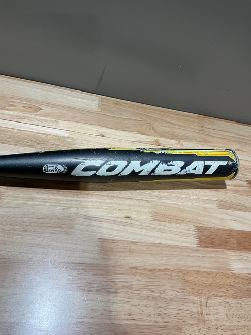 Vist Large View of Product Image Which is Used Combat BB/SB USSSA 2 5/8 Bat 32"