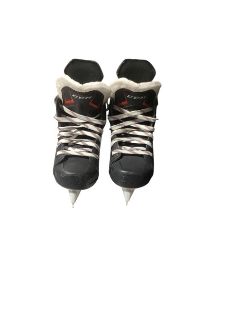 Vist Large View of Product Image Which is Used CCM JETSPEED FT360 Youth Hockey Skate Youth 09.0