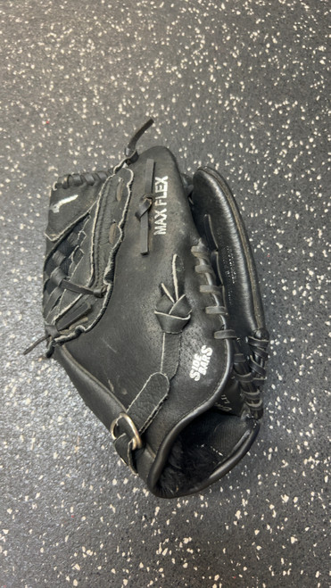 Vist Large View of Product Image Which is Used Mizuno POWER CLOSE BB/SB Glove RH Throw Black 11"