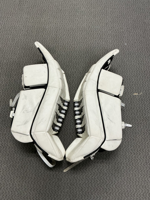 Vist Large View of Product Image Which is Used Brians H SERIES 35 +1 Goalie Leg Pads Senior None 35"