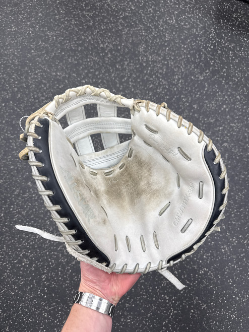 Vist Large View of Product Image Which is Used All-Star CMW-PHX-34 PAIGE HALSTEAD FASTPITCH MITT BB/SB Catchers RH Throw White 34"