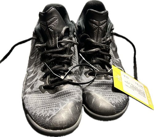 Vist Large View of Product Image Which is Used Nike Basketball Shoes Y Black Youth 06.0