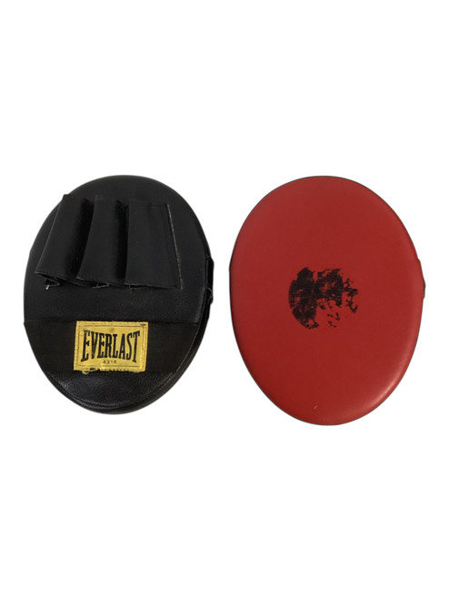 Vist Large View of Product Image Which is Used Everlast Boxing Pads Red