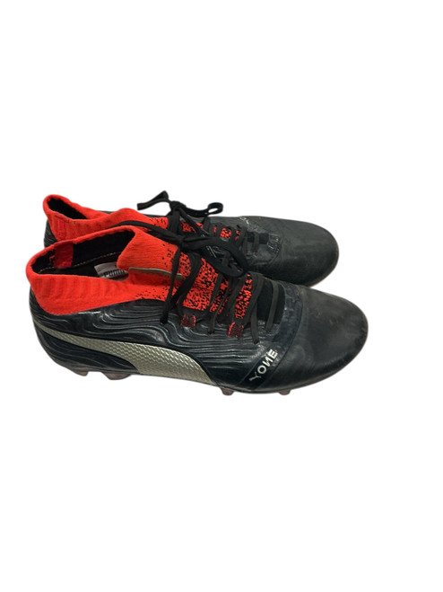 Vist Large View of Product Image Which is Used Puma Soccer Cleats Orange Junior 03