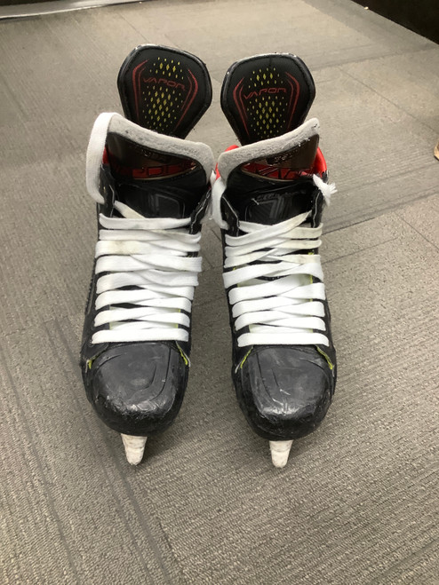 Vist Large View of Product Image Which is Used Bauer 2X Senior Hockey Skate Senior 8