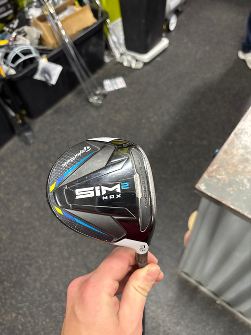 Vist Large View of Product Image Which is Used Taylormade SIM 2 MAX Mens Fairway Wood RH 3 Wood
