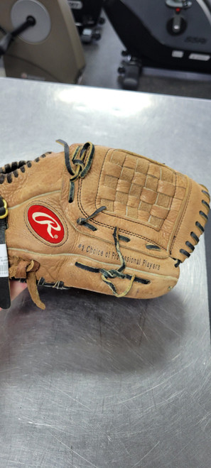 Vist Large View of Product Image Which is Used Rawlings RBG224BFR 11 BB/SB Glove RH Throw Brown 11"