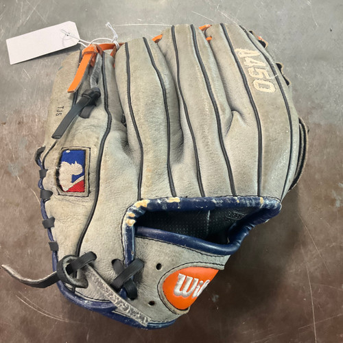 Vist Large View of Product Image Which is Used Wilson A450 BB/SB Glove RH Throw Grey 11"