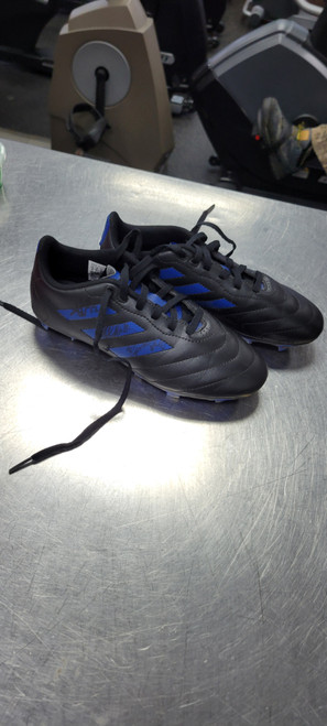 Vist Large View of Product Image Which is Used Adidas Soccer Cleats Black Junior 04