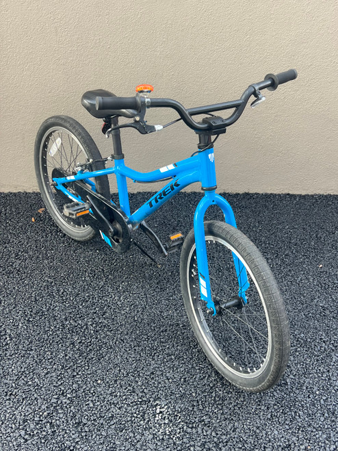 Vist Large View of Product Image Which is Used Trek PRECALIBER Comfort Bike Boys Royal Blue 16"