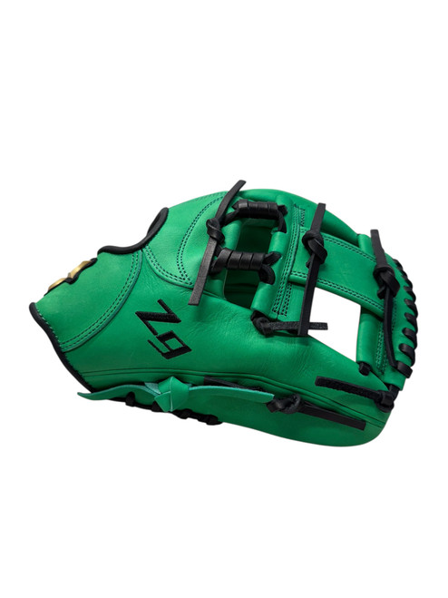 Vist Large View of Product Image Which is New SSK Z9-1150 11.5” RH Throw Glove - Green and Black