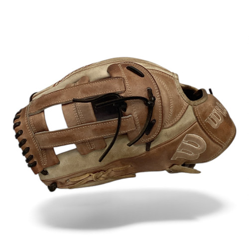 Vist Large View of Product Image Which is Used Wilson A2000 BB/SB Glove LH Throw Brown 12 3/4"