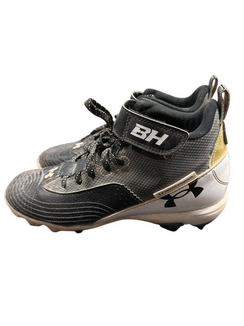 Vist Large View of Product Image Which is Used Under Armour - BB/SB Cleats Black Youth 06.5