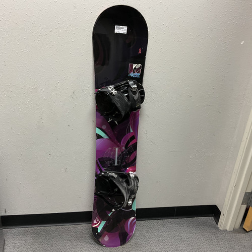 Vist Large View of Product Image Which is Used K2 LUNATIQUE Girls Board/Binding Black 138 cm