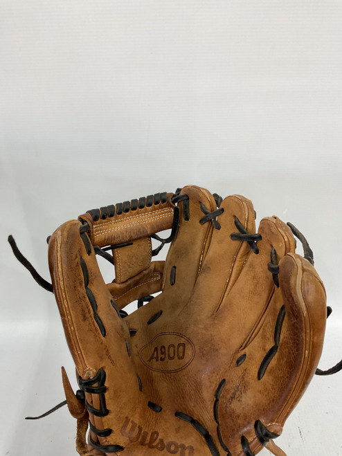 Vist Large View of Product Image Which is Used Wilson A900 BB/SB Glove RH Throw Brown 11 1/2"