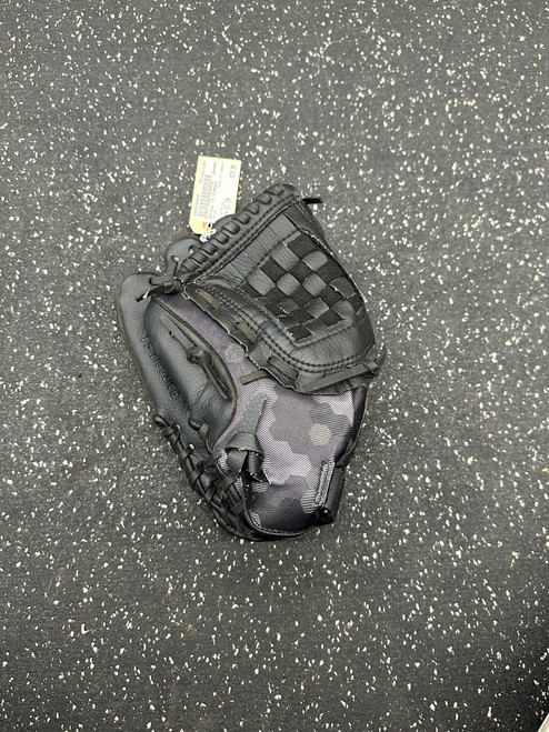 Vist Large View of Product Image Which is Used Adidas TS 1100DCB BB/SB Glove LH Throw Black 11"