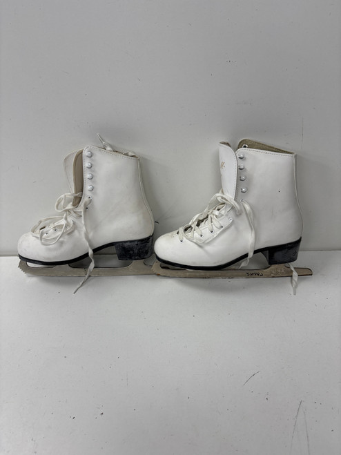 Vist Large View of Product Image Which is Used CCM PIROUETTE WomensFigure Skate White Senior 10