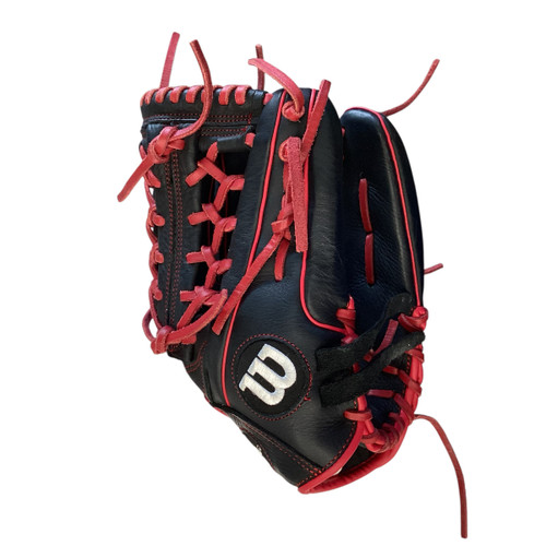 Vist Large View of Product Image Which is Used Wilson A700 BB/SB Glove RH Throw Black 12"