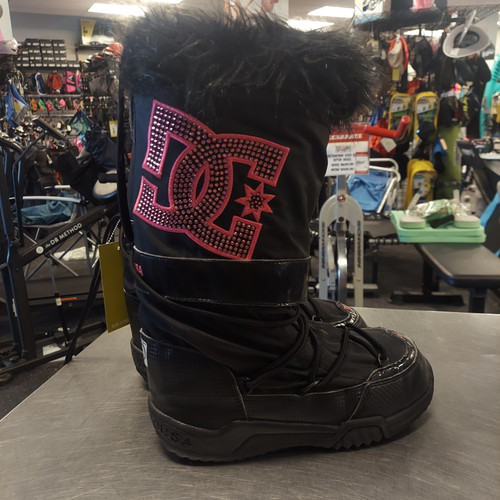 Vist Large View of Product Image Which is Used DC Shoes Snow/Hunt/Hike Boots Y