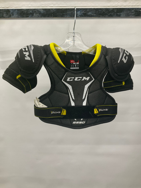 Vist Large View of Product Image Which is Used CCM 9550 Youth Shoulder Pads LG