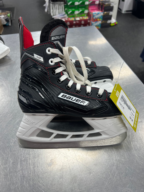 Vist Large View of Product Image Which is Used Bauer NS Junior Hockey Skate Junior 01